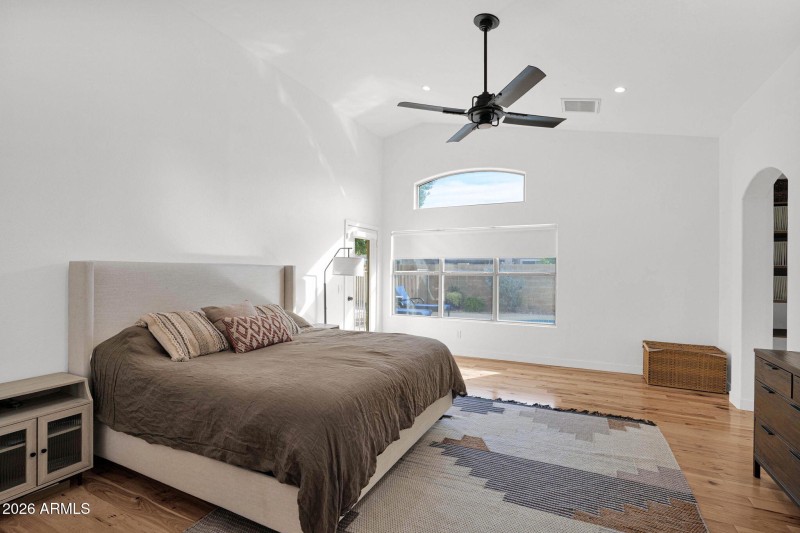 12-web-or-mls-P1471364