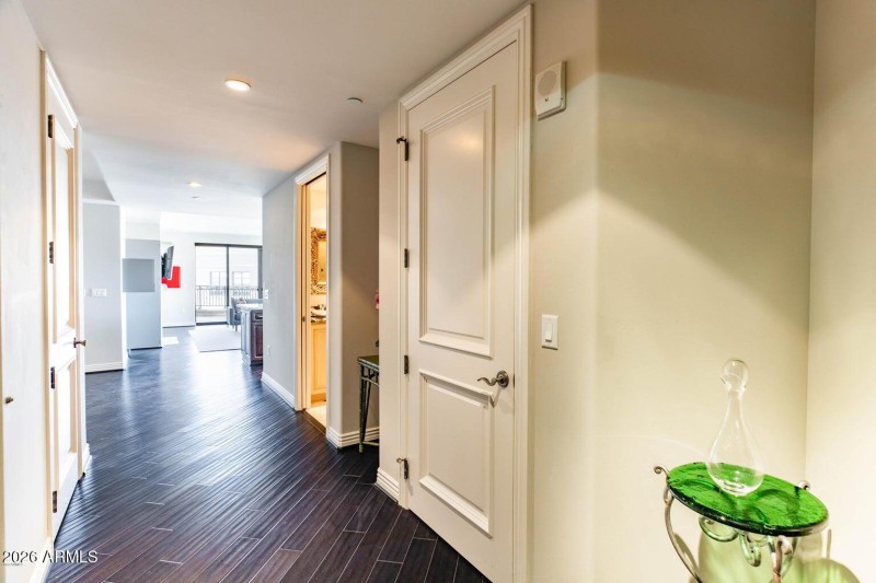 20190930193458222028000000-o