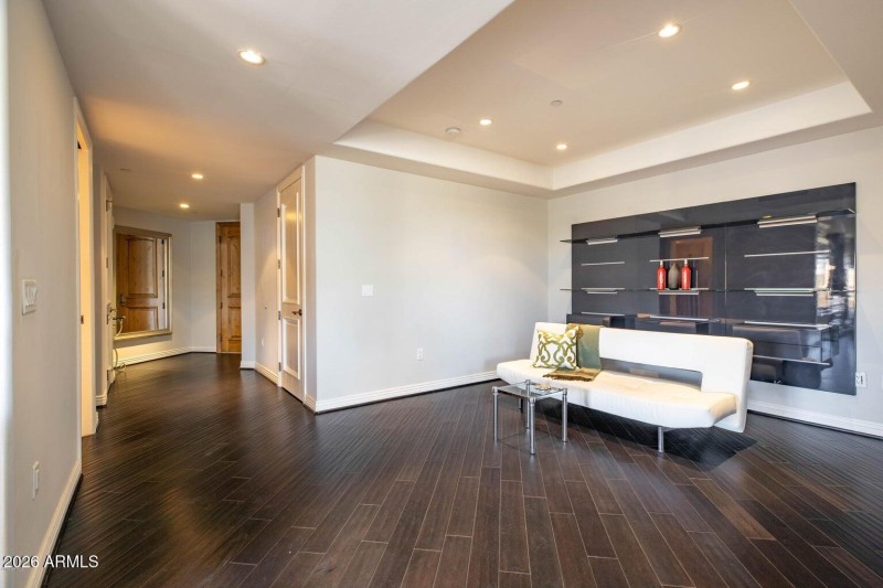 20190930193523130525000000-o