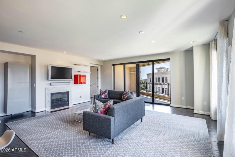 20190930193656854643000000-o