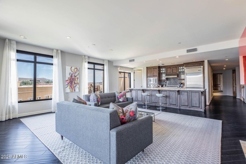 20190930193639841553000000-o