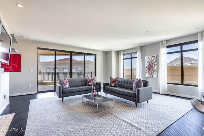 20190930193634528088000000-o