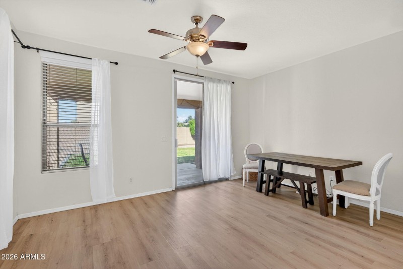 11-web-or-mls-21-E Lark Ct