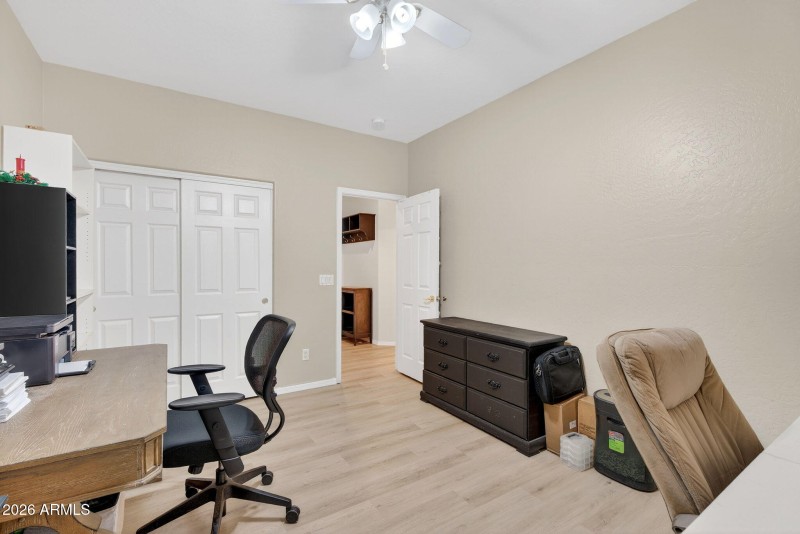 20-web-or-mls-17-E Lark Ct