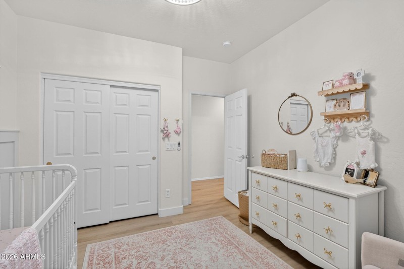 21-web-or-mls-05-E Lark Ct