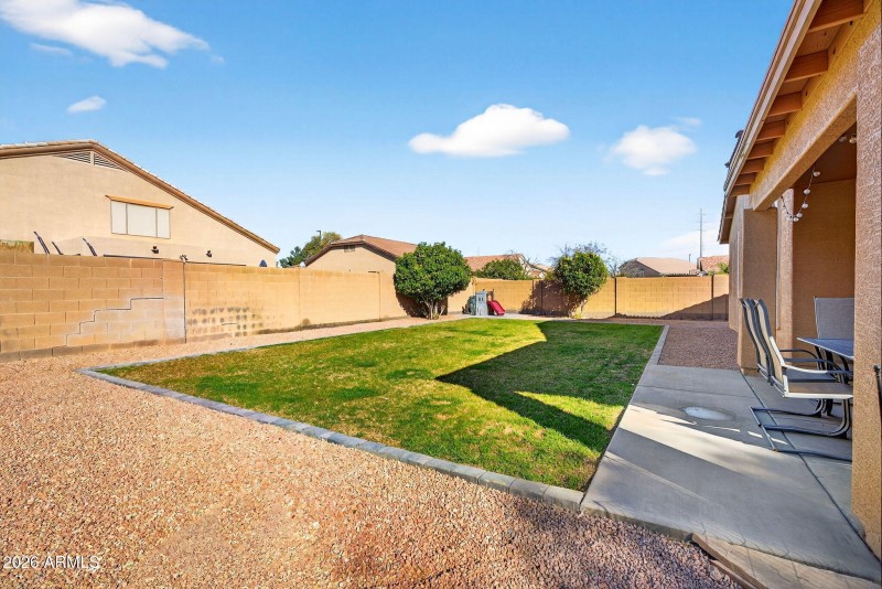 30-web-or-mls-31-E Lark Ct