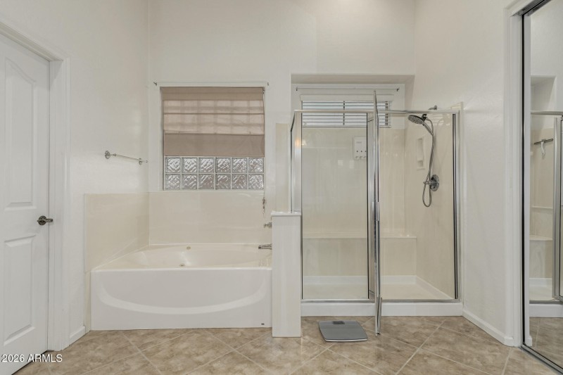 master jetted tub lg shwr