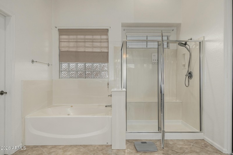 master jetted tub lg shwr