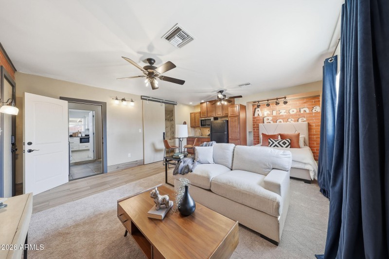 Fully equipped Guest Suite