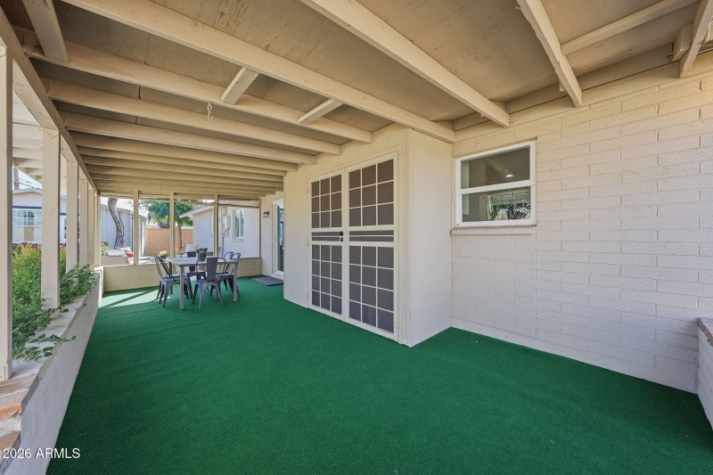 Covered patio w/ Storage