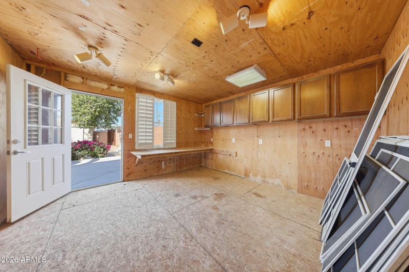 Workshop with lighting