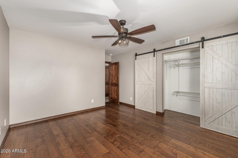 5022 E Calle De Los Flores