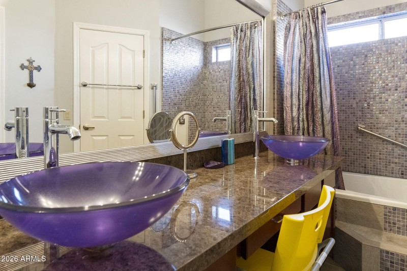 Primary Suite Bathroom