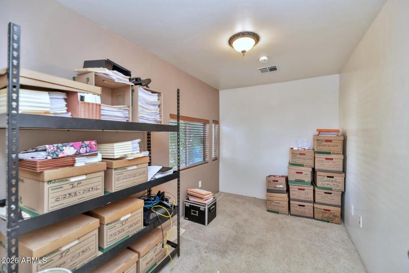 760 W Wickenburg Way-large-040-051-TOD73