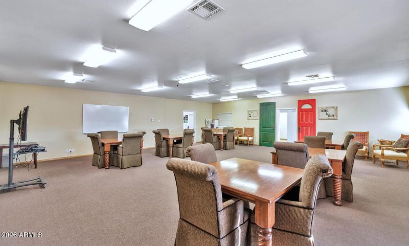 760 W Wickenburg Way-large-043-016-TOD73