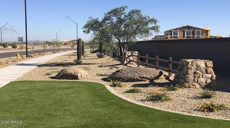 Los Cielos at Rancho Mercado Community