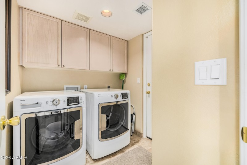 20 Laundry Room