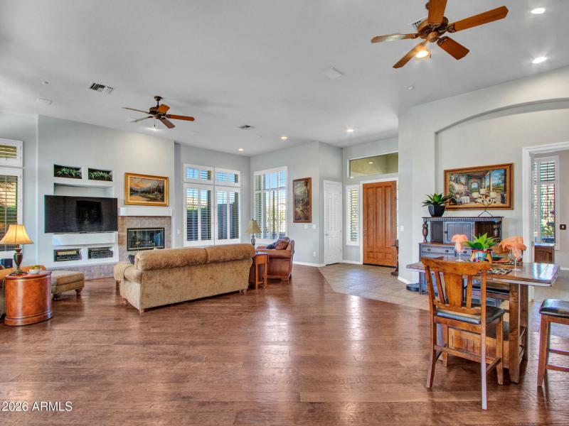 02-Living-&-Dining-rooms-(9)