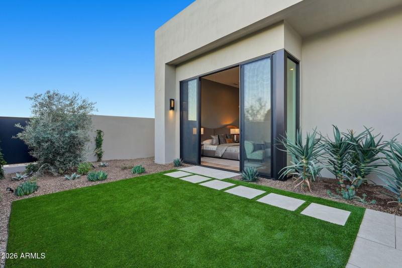 035_Primary WalkOut Patio