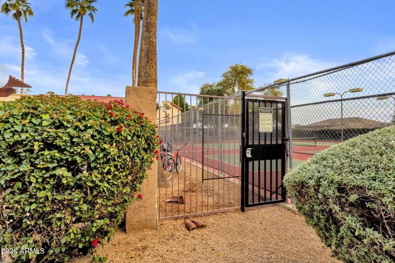 14-web-or-mls-8649-e-royal-palm-rd