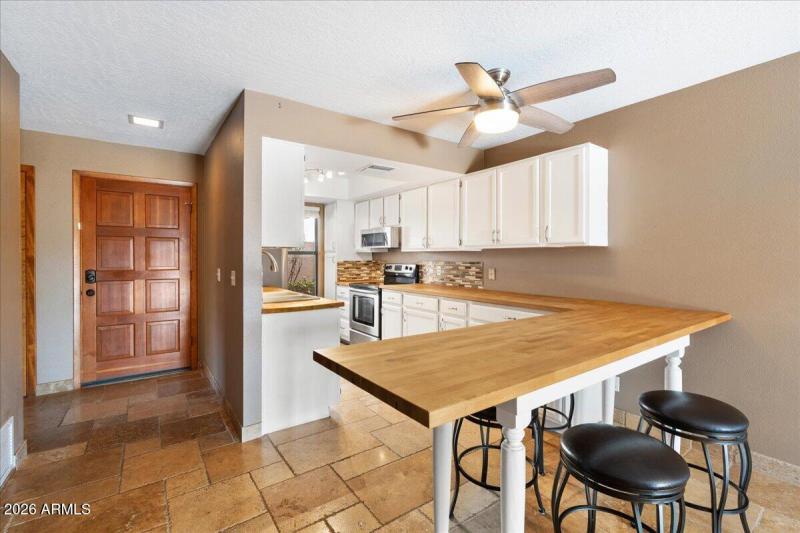 03-Kitchen Bar Area & Foyer