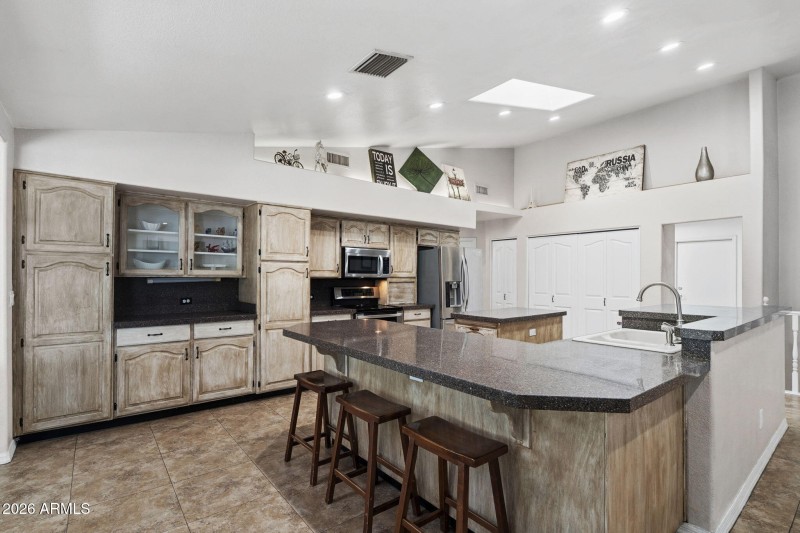 016__1822 E Lexington Ave