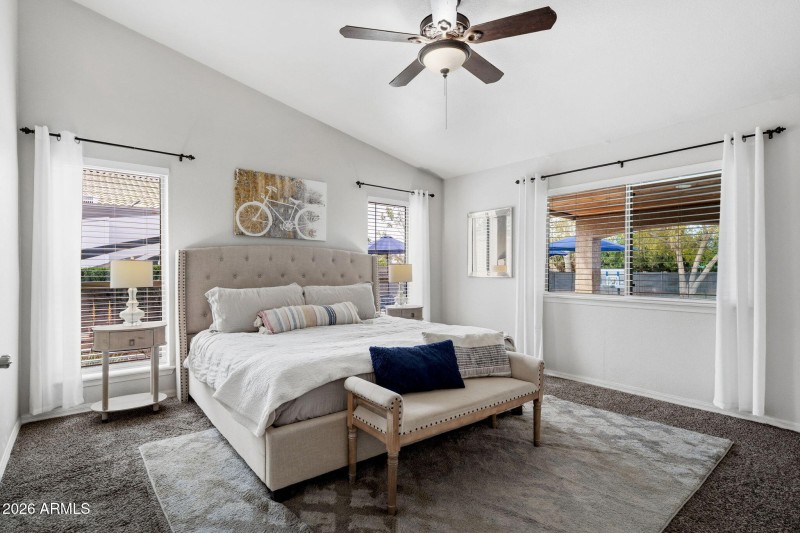 028__1822 E Lexington Ave