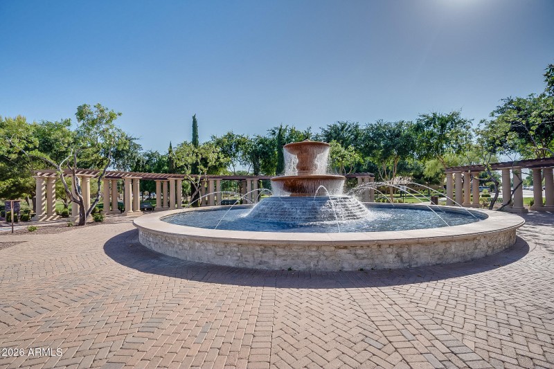 Iconic Bella Via Fountain