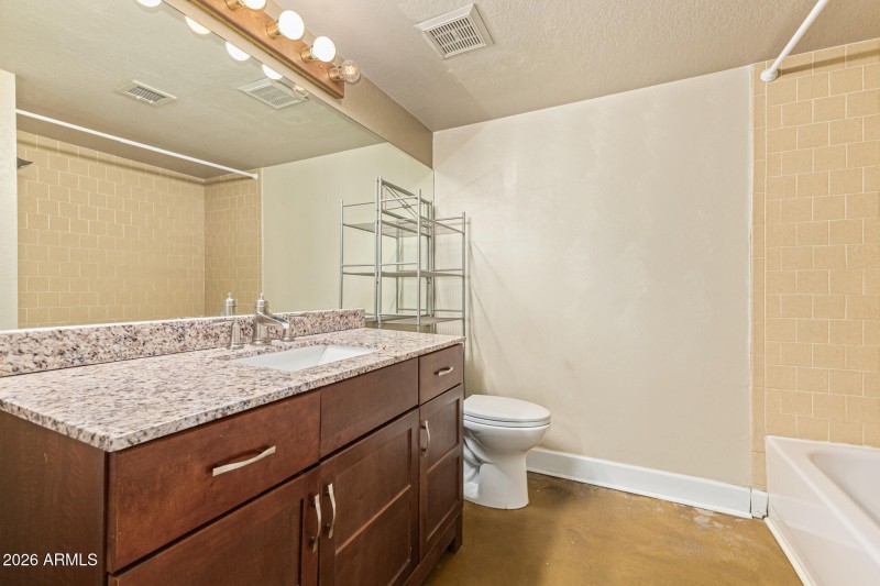 2nd Floor Shared Bathroom