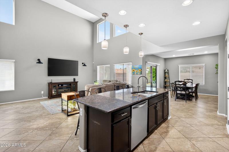 15-web-or-mls-015_A7400587