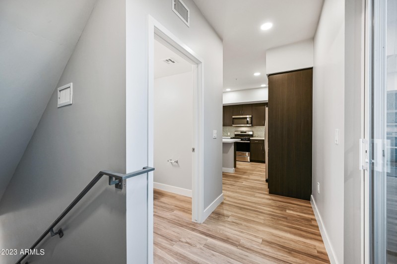 3-1027W5S-TFA-2BL-01 03 04 21 23 25 27-o