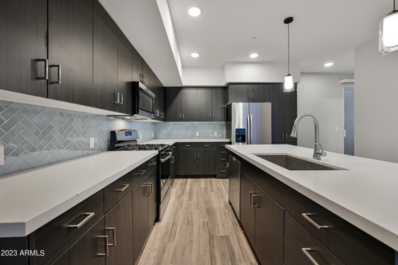 13-1027W5S-TFA-2BL-01 03 04 21 23 25 27-