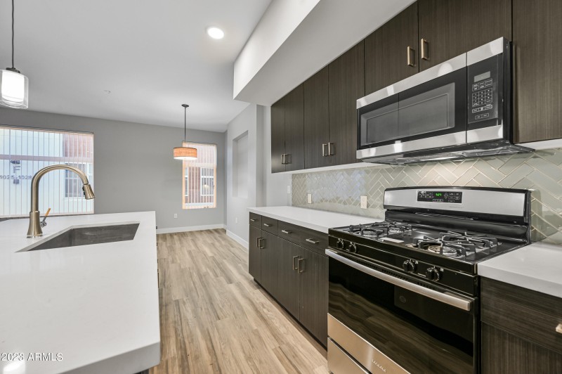 15-1027W5S-TFA-2BL-01 03 04 21 23 25 27-