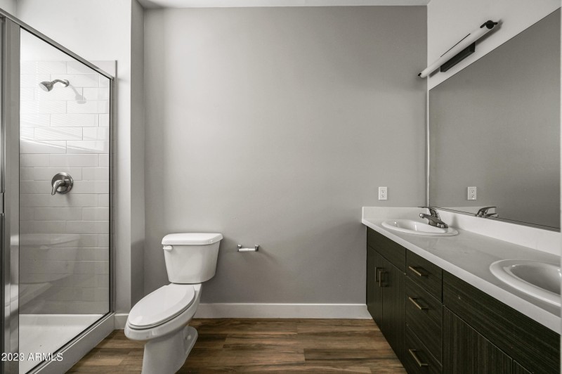 20-1027W5S-TFA-2BL-01 03 04 21 23 25 27-