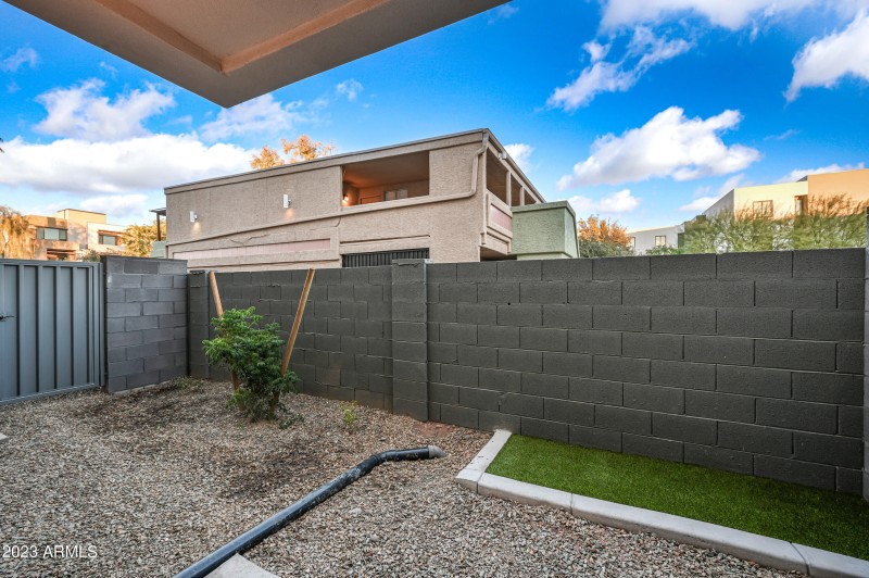 24-1027W5S-TFA-2BL-01 03 04 21 23 25 27-