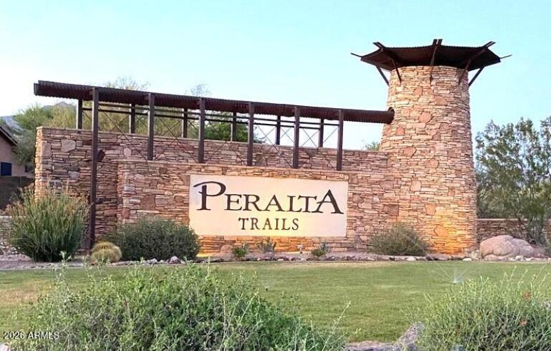 Peralta Trails Community