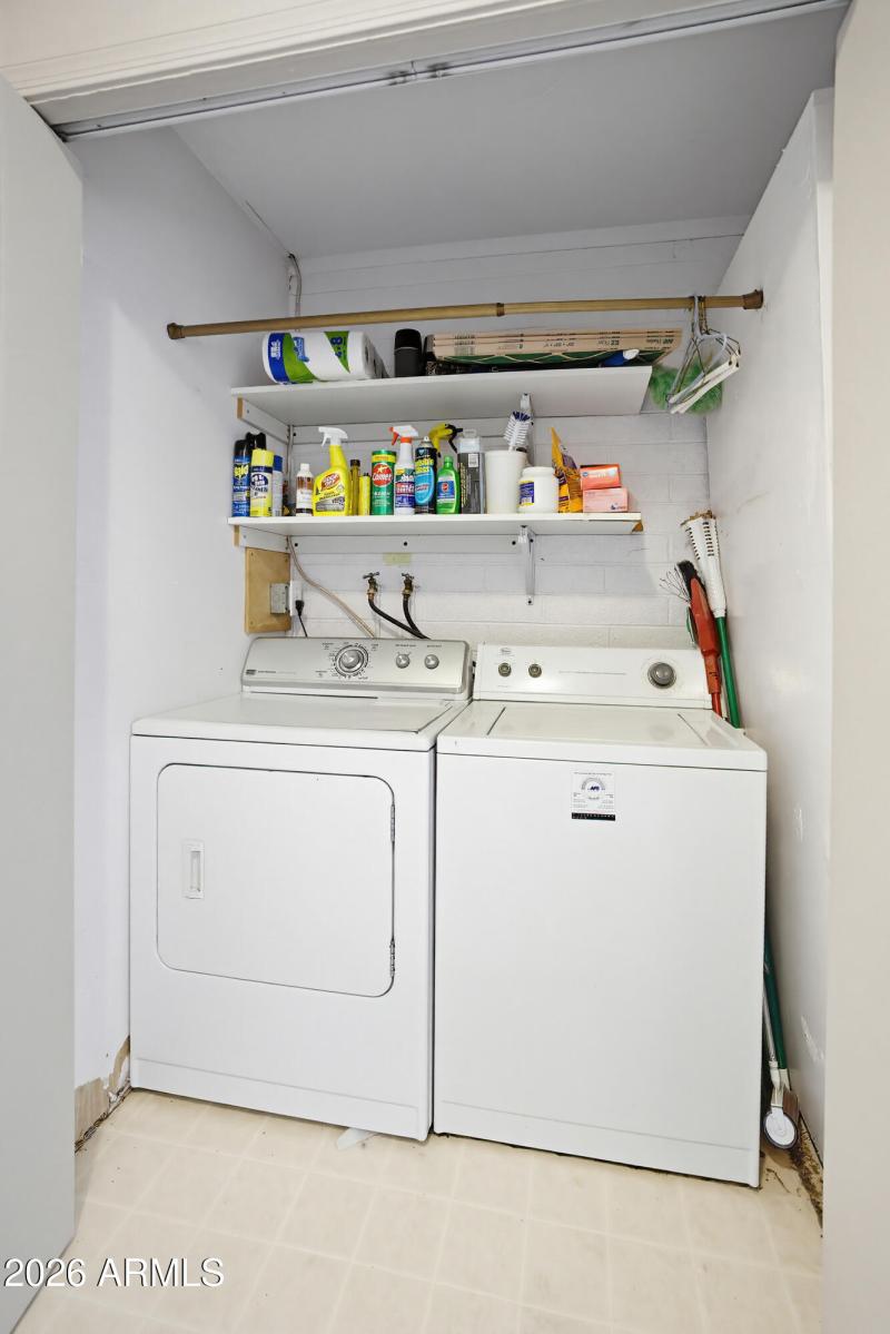 3321 W Greenway Rd-8