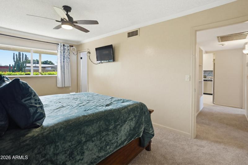 3321 W Greenway Rd-2