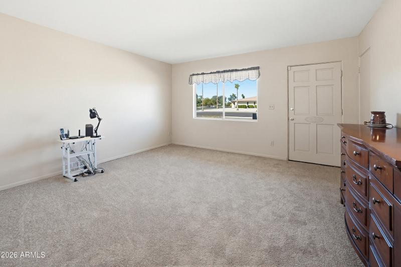 3321 W Greenway Rd-14