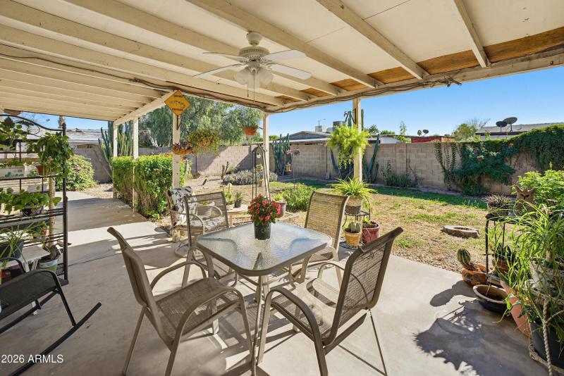 3321 W Greenway Rd-28