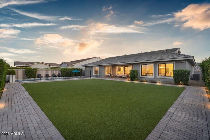 003_70-web-or-mls-dsc00672_845