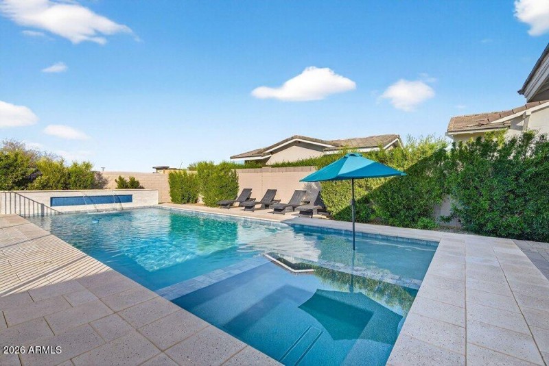 052_76-web-or-mls-04-e_marsh_rd_1_496