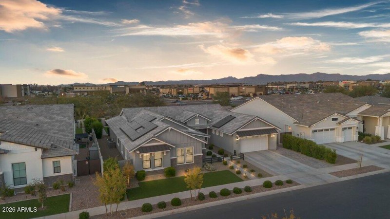 068_81-web-or-mls-dji_0177_213