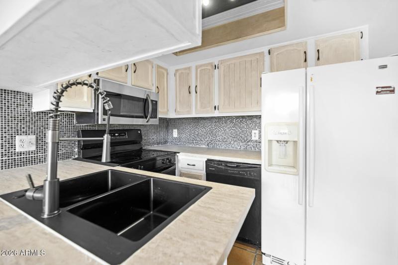 10411 N 11th Ave #11