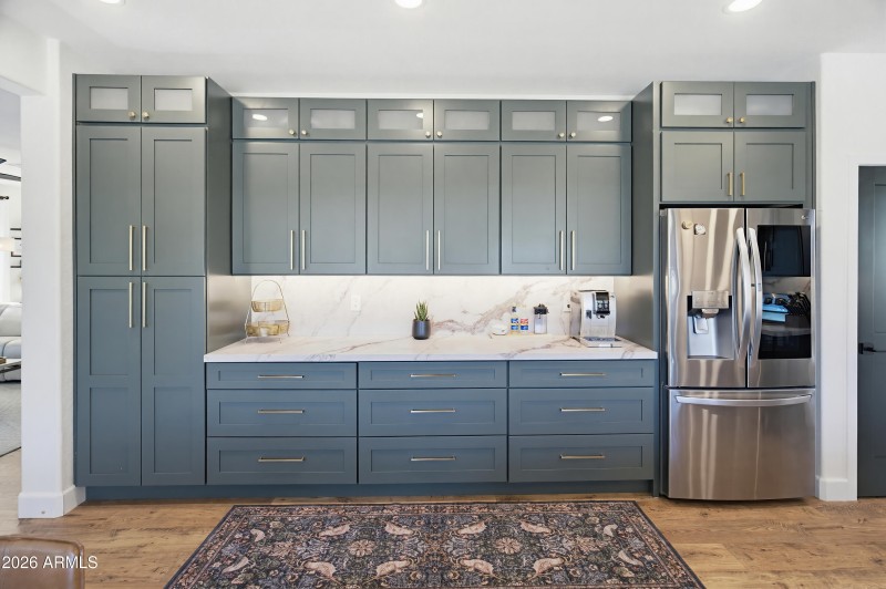 Kitchen Storage & Workspace