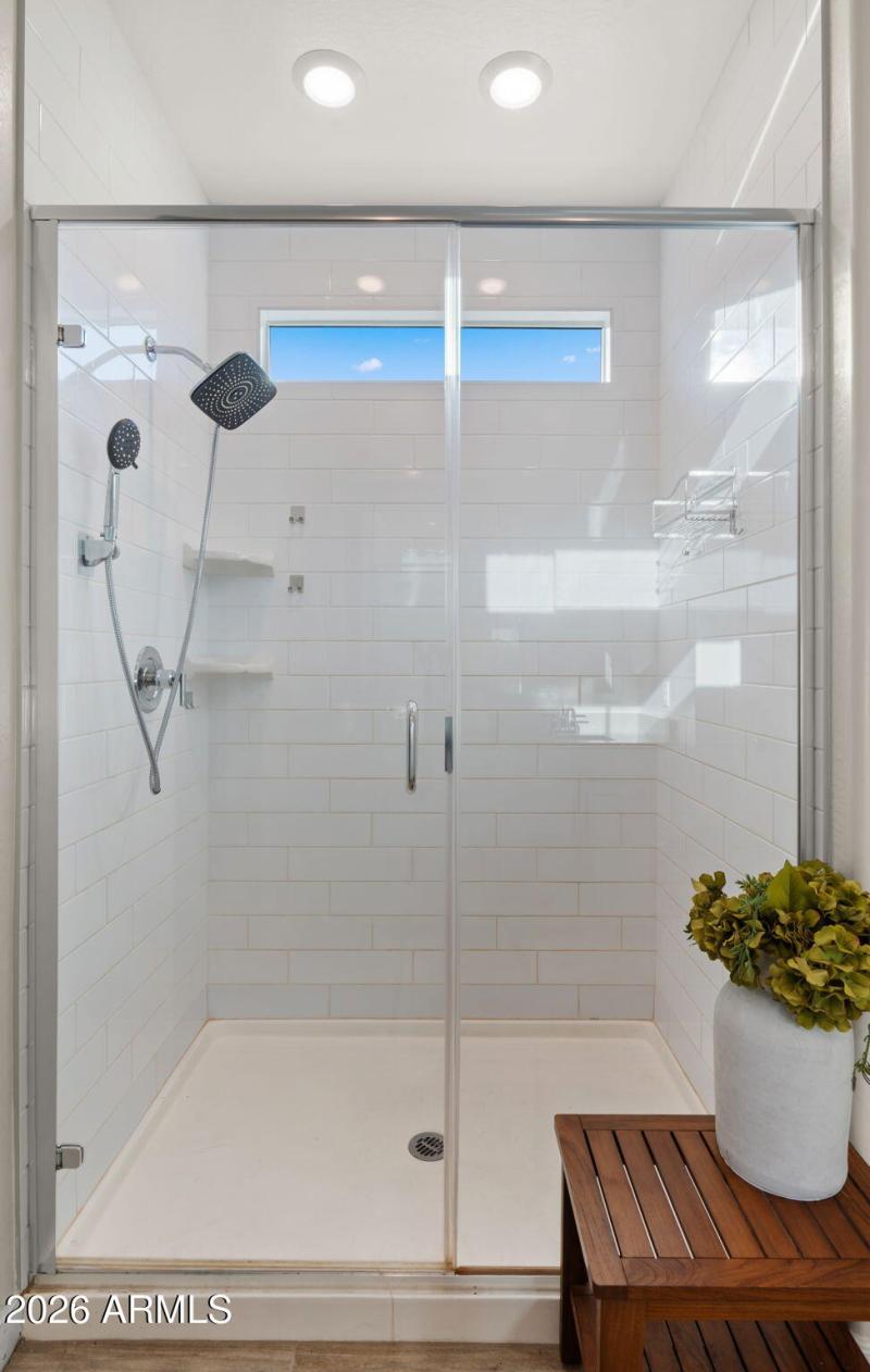 28-web-or-mls-Primary Bedroom5