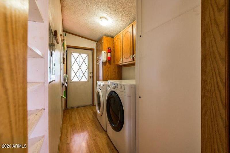 27 - Laundry Room