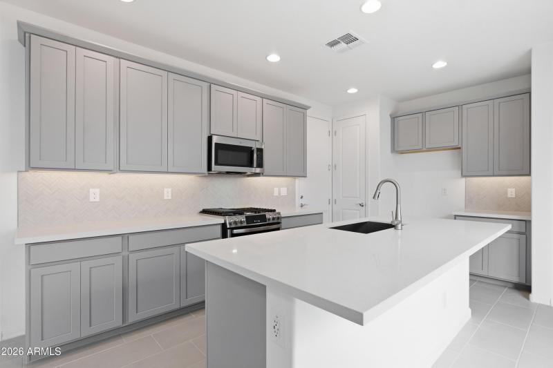 hj-az-phoenix-hawes-crossing-venture-jas