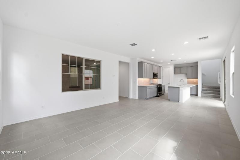 hj-az-phoenix-hawes-crossing-venture-jas