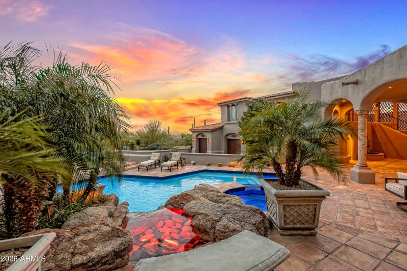 Custom water feature lighting